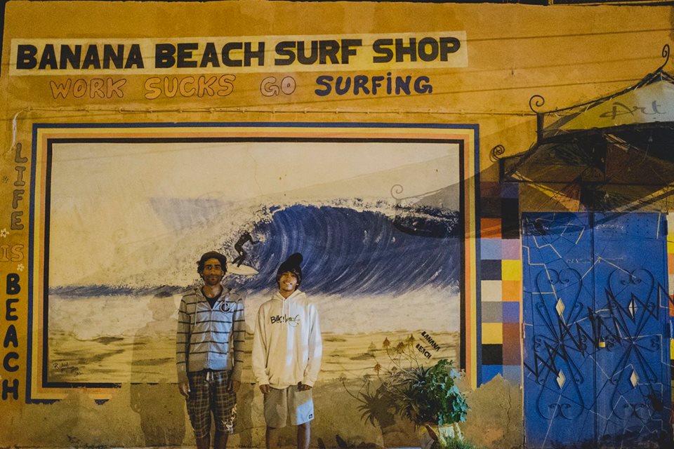 BANANA-BEACH-El-sueño-de-surf-de-Awnar-y-Youssef.3