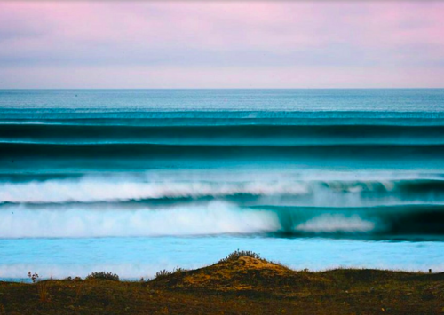 LA PRIMERA NOVELA DE SURF Y PSICODELIA EN CHINA