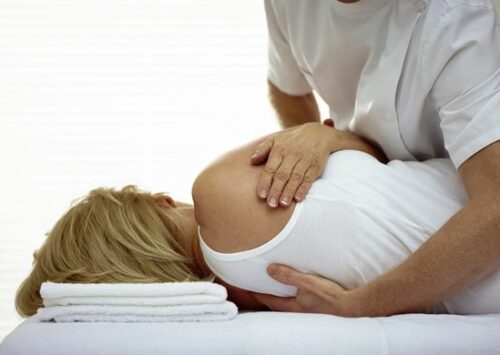 QUÉ ES LA OSTEOPATÍA Y CÓMO BENEFICIA A UN SURFISTA