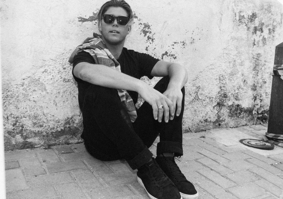 LA CARA MUSICAL DE CONNER COFFIN
