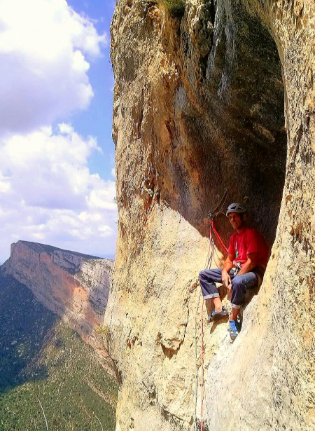 JORDI TOSAS: UNO SOLO CON LA MONTAÑA