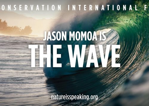 JASON MOMOA ES LA VOZ EN THE WAVE