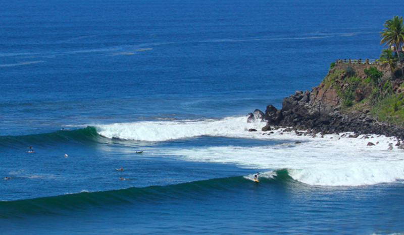 olas de el salvador