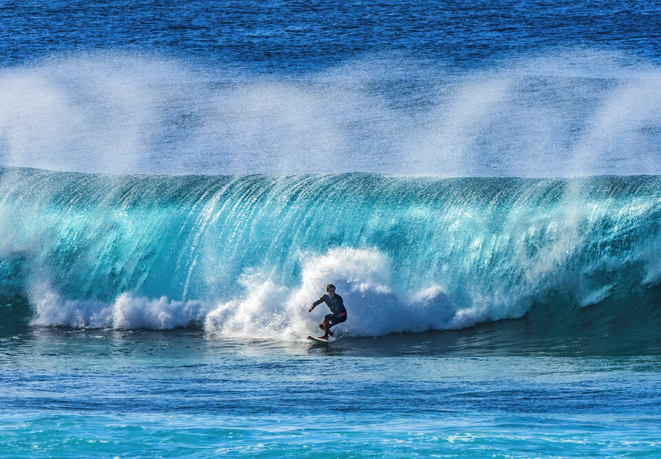 “Cada ola ofrece una posibilidad; el surfista decide cuándo convertirla en historia”