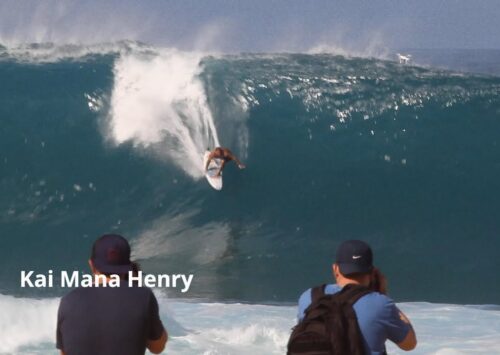 IMPRESIONANTES SESIONES EN PIPELINE