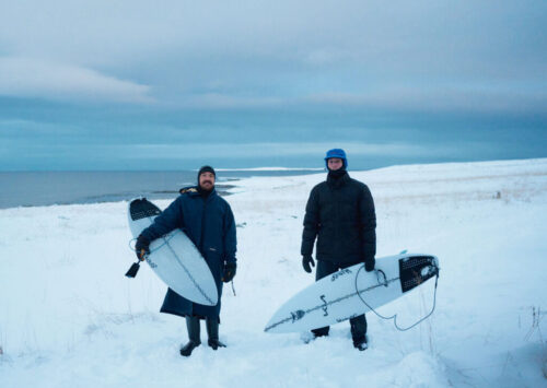 NORUEGA: SURF DONDE EL SOL CASI NO EXISTE