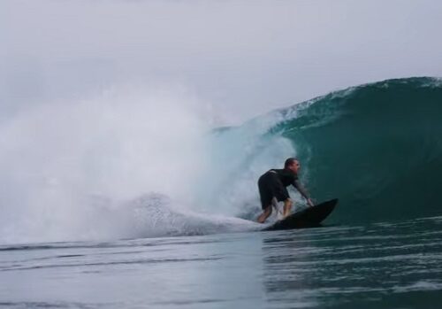 “ENTHUSIASTS: EL LADO MÁS CRUDO Y OBSESIBO DEL SURF CONTEMPORÁNEO