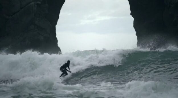 surf San Juan de Gaztelugatxe