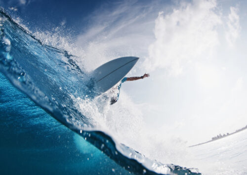 “Fotografiar el surf es mucho más que capturar una maniobra. Es esperar la luz perfecta, leer el océano, anticipar el movimiento”