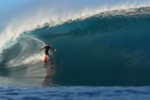 «Pacífico Sur»: Indo Eye persigue las olas de Tahití y Teahupo’o