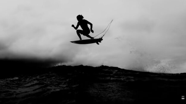 FORMER DEFECT película de surf