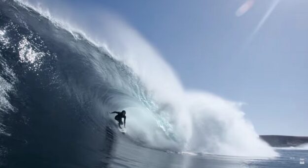 FORMER DEFECT película de surf
