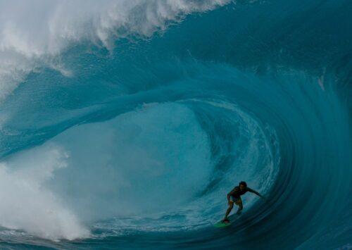 MATAHI DROLLET HISTÓRICO SWELL EN TEAHUPO´O
